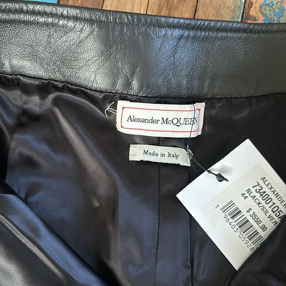 Alexander McQueen eyelet-embellished leather shorts Sz 44 **NWT** - Picture 9 of 15